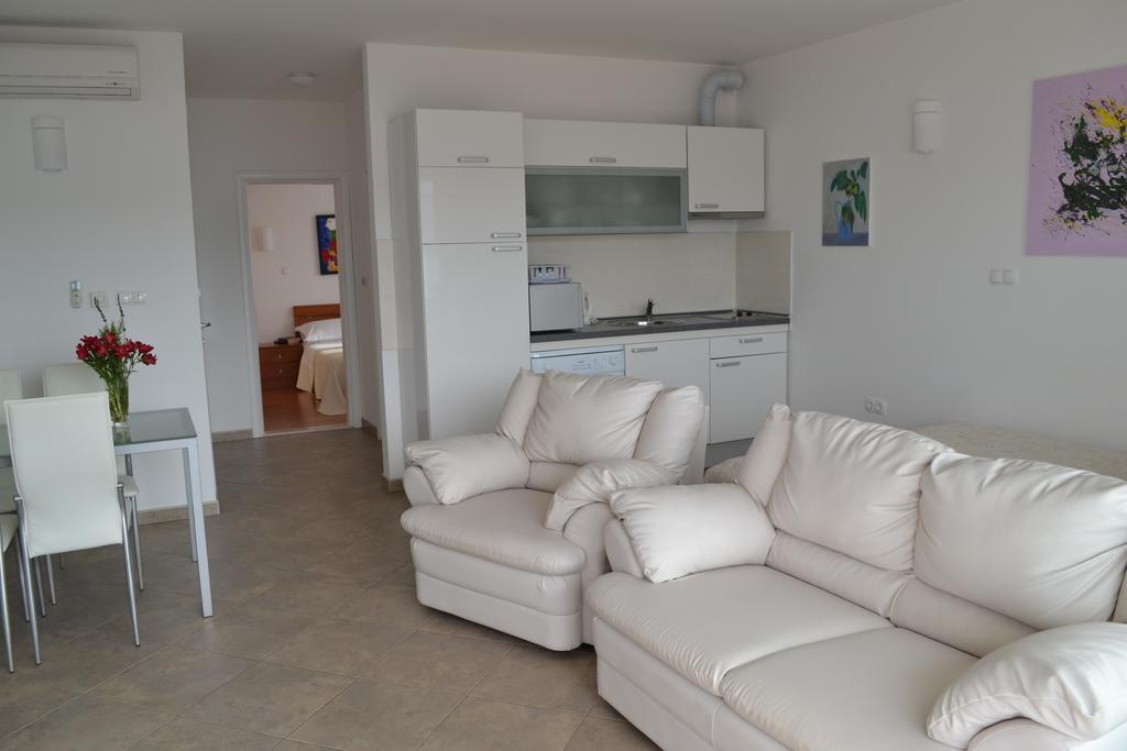 Apartments Oklopcic Trogir Room photo