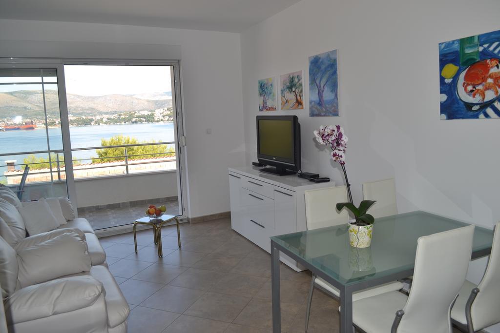 Apartments Oklopcic Trogir Exterior photo